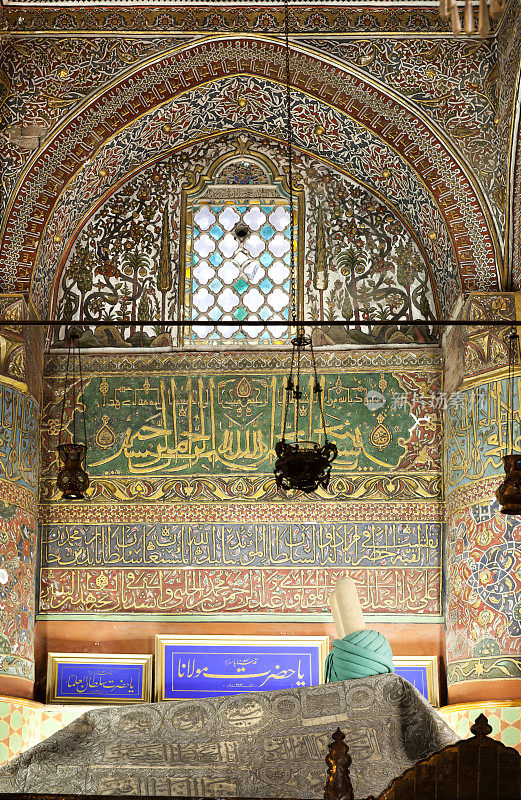 Jalal al-Din al-Rumi墓和陵墓(Mevlana)
